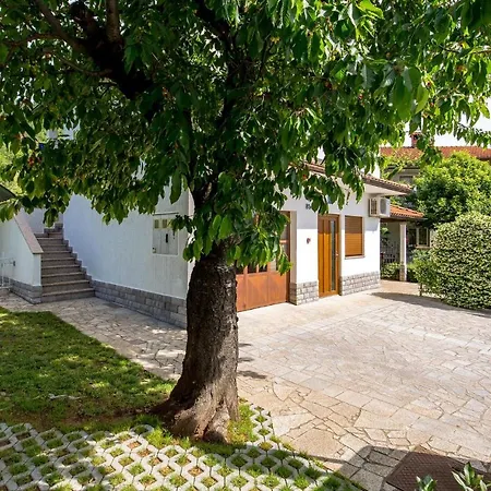 Awesome In With Wifi Apartamento Rukavac (Primorje-Gorski Kotar)